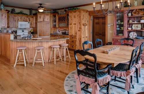 Petoskey House | Beautiful Waterfront Property
