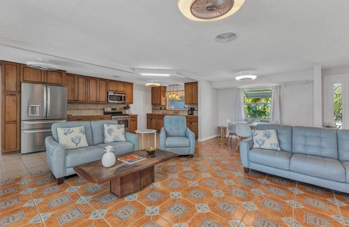 Port Charlotte House | Beautiful Waterfront House with Heated Pool and Fishing Dock