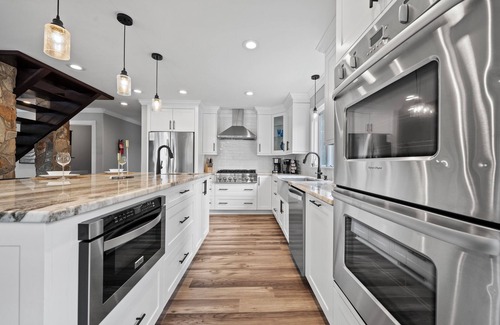 Mooresville House | Beautiful Waterfront Home w Hot Tub and great entertaining options!
