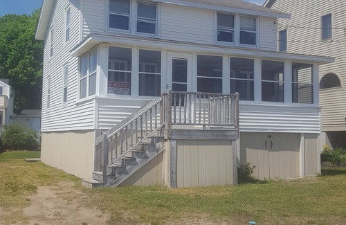 Old Lyme House | BEAUTIFUL WATERFRONT BEACH HOUSE IN PRIVATE BEACH
