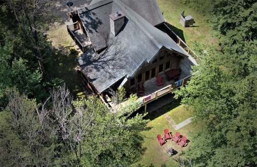 Labelle Ski Chalet | Beautiful Waterfront Chalet