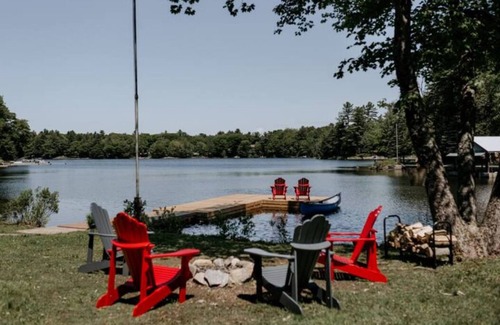 Bala Cottage | Beautiful waterfront cottage nestled in the heart of Muskoka!