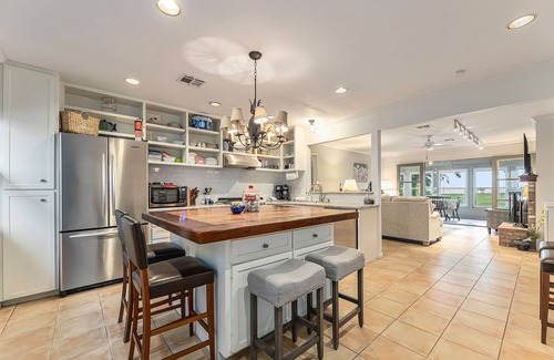 Dickinson House | Beautiful waterfront home with sunroom, hammock, grill, washer/dryer & AC