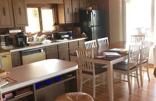 Tisbury House | Beautiful Waterfront Home on Lake Tashmoo