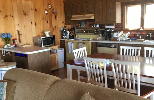 Tisbury House | Beautiful Waterfront Home on Lake Tashmoo