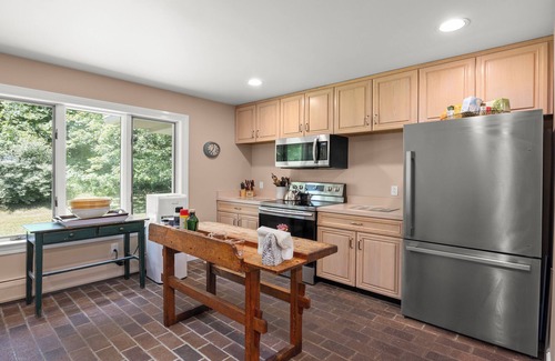 Copake House | Beautiful Waterfront Home in the Foothills of the Berkshires