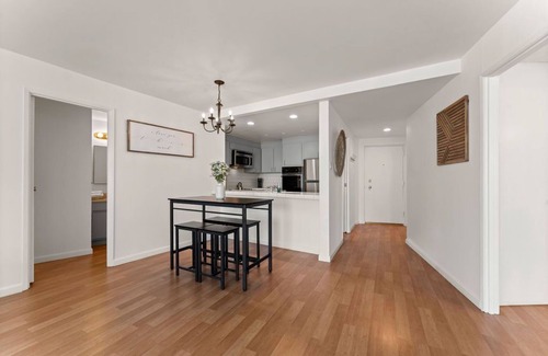 East Village Condo | Beautiful Waterfront Condo with Balcony in Long Beach