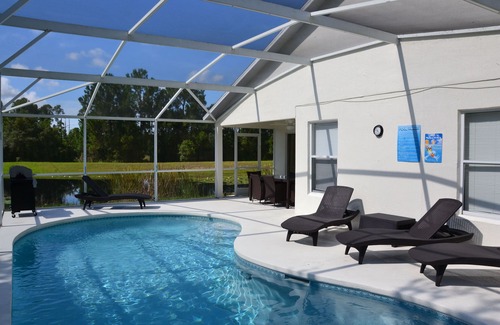 Clear Creek Villa | Beautiful Waterside Villa For Rent In Orlando