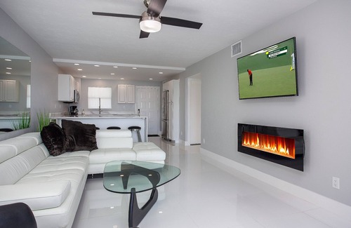 Marco Island Condo | BEAUTIFUL WATERVIEW-MODERN 2 BED - POOL, MARINA, NEAR BEACH
