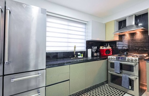 Ciudad Universitaria Apartment | Beautiful well appointed City Center 2BD Condo, Full AC, Fast Wi-Fi, Near all.