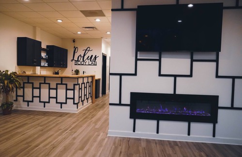 College Park House | Beautiful wellness spa that is located in the Historic College Park Community.