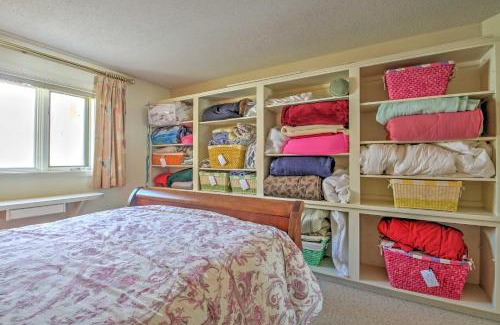 Jackson House | Beautiful Wentworth Golf Club Condo Balcony and AandC