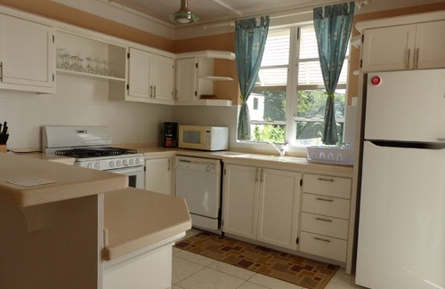 Prospect Apartment | Beautiful west coast apartment amazing sunset views 5 minute walk to the beach