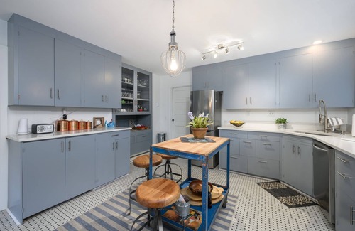 Carlton House | Beautiful Wine Country Escape
