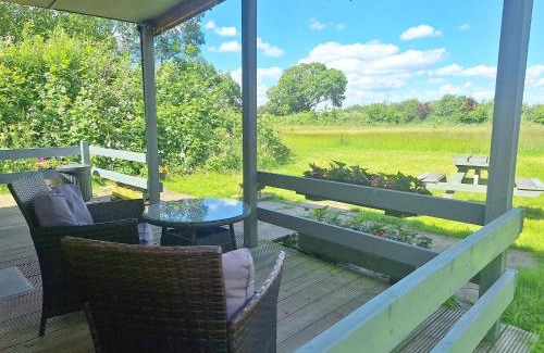 East Drayton Ski Chalet | Beautiful Wooden tiny house, Glamping cabin with hot tub 2