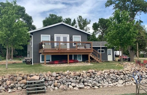 Rutland House | Beautiful year round lake home! Sleeps 8 comfortably!