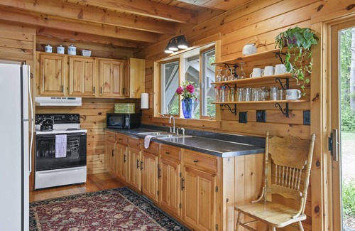 Severance Cabin | Beautiful year-round Adirondack rental on Paradox Lake