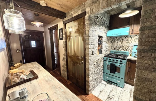 Wrightwood Cabin | Beautiful Yo Mama’s House