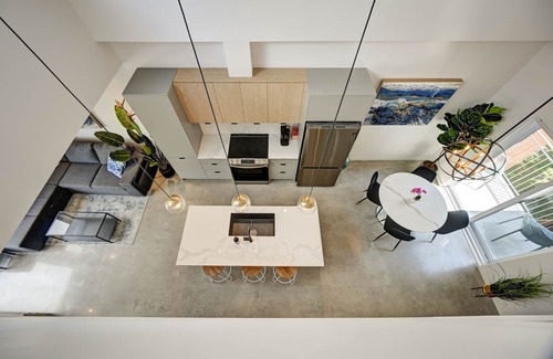 Pointe-Saint-Charles Condo | Beautifull 2 bedrooms/2 bathrooms condo with private terrasse.