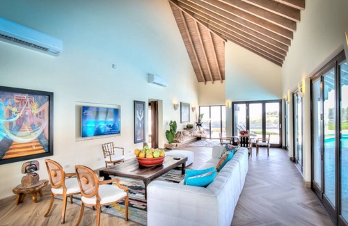 Los Brazos Villa | Beautifull 3-4 Bedroom Villa with your Own pool.