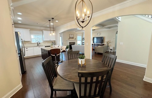 Martinez House | Beautifully 5-Bed, 3-Bath Home Just 5 Miles from Augusta National Golf Club!