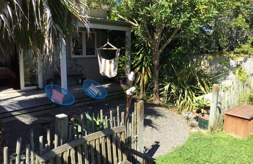 Otaki Cottage | Beautifully appointed self contained studio.