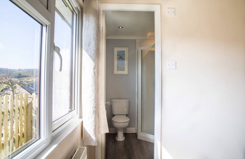 Mabe Cabin | Beautifully appointed Lodge with fabulous views