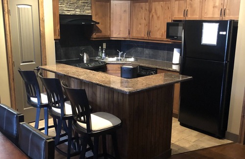 East Kootenay Condo | Beautifully appointed 4 bedroom condo in Radium, BC