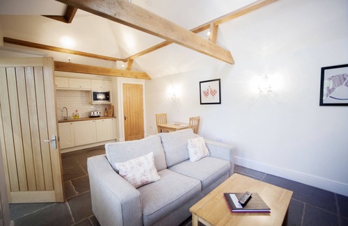 Nettleton Cottage | Beautifully converted cottage in lovely South Cotswold village