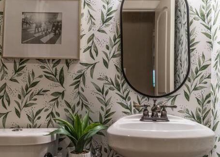 West Plaza Apartment | Beautifully Decorated Plaza Condo 1
