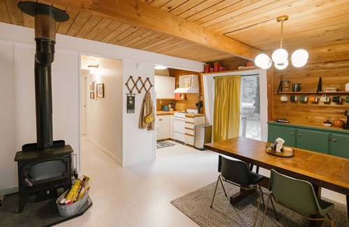 Glacier Cabin | Beautifully Designed Arched A-Frame Cabin with Gas Grill & Wood-Burning Stove