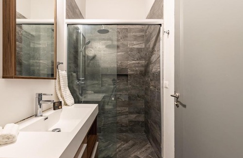 La Condesa Apartment | Beautifully Designed, Hi Tech Apt in La Condesa