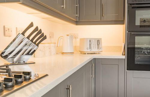 Heswall House | Beautifully done 5 bed barn conversion in Heswall - Sleeps up to 10