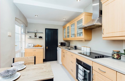 Rugby House | Beautifully finished house in Rugby!