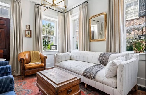South of Broad House | Beautifully furnished Charming single South of Broad. Ideal Location w/parking