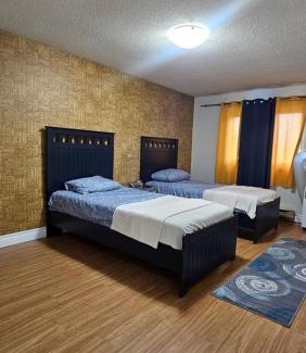 Pickering Villa | Beautifully furnished 3 bedroom house located close to all attractions