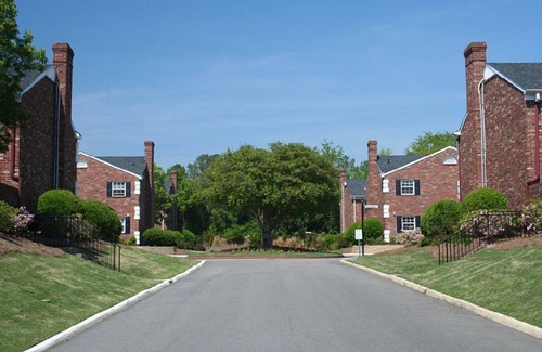 Augusta Condo | Beautifully furnished condo right next door to the Augusta National!