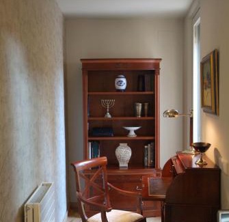 Barri Vell Apartment | Beautifully furnished luxury apartment in Barri Vell, Girona