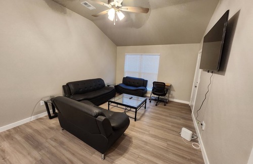 Odessa House | Beautifully furnished Town home