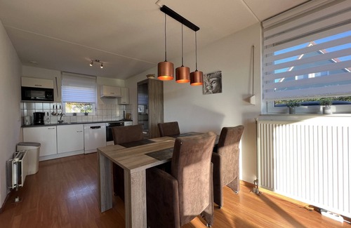 Stevensweert House | Beautifully holiday home near the water on park