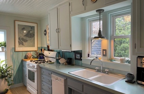 Delhi House | Beautifully landscaped 3-bedroom/2 bath house in the scenic Village of Delhi, NY