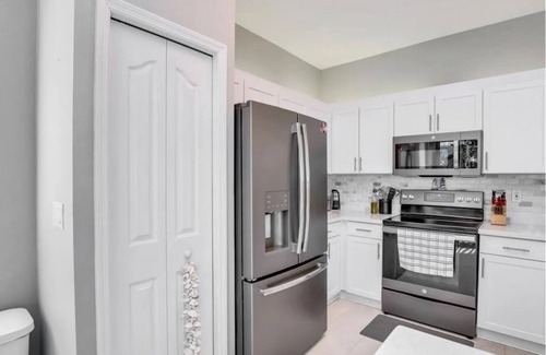 Bonita Springs Condo | Beautifully maintained condo in the Southbridge subdivision of Pelican Landing.