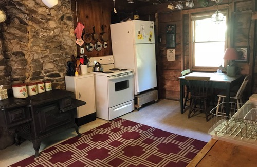 Standish Cottage | Beautifully maintained, 1905 original lakefront summer home – super pet friendly