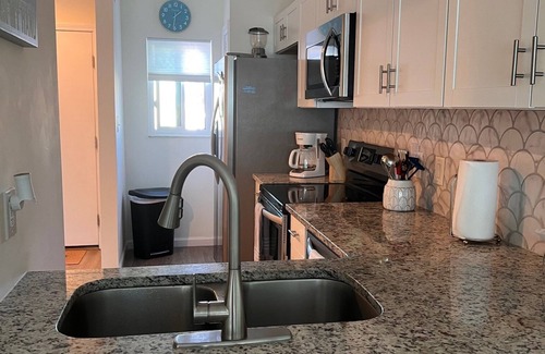 Crescent Beach House | Beautifully Newly Remodeled Townhouse with Ocean Views - Steps away from beach!