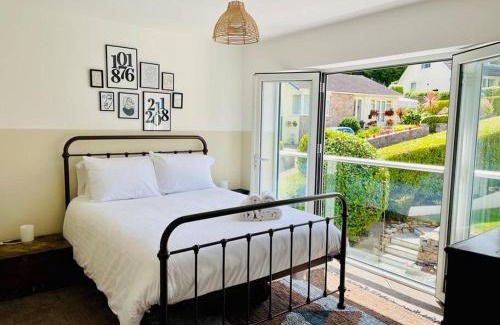 Galmpton House | Beautifully presented holiday home near the beach