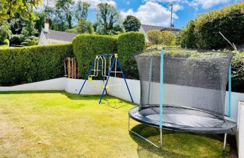 Galmpton House | Beautifully presented holiday home near the beach