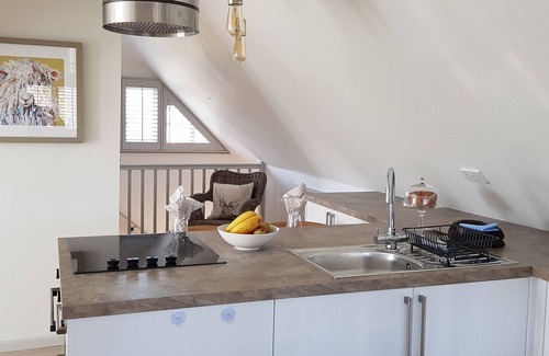 Durley Apartment | Beautifully presented, countryside, self-contained, 1-bed apartment