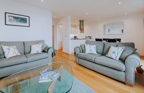 St Ives Apartment | Beautifully Presented, Luxury Ground Floor Apartment With Sea Views and parking