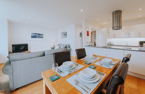 St Ives Apartment | Beautifully Presented, Luxury Ground Floor Apartment With Sea Views and parking