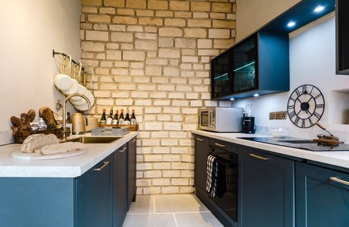 Burford Cottage | Beautifully presented dog friendly - College Cottage